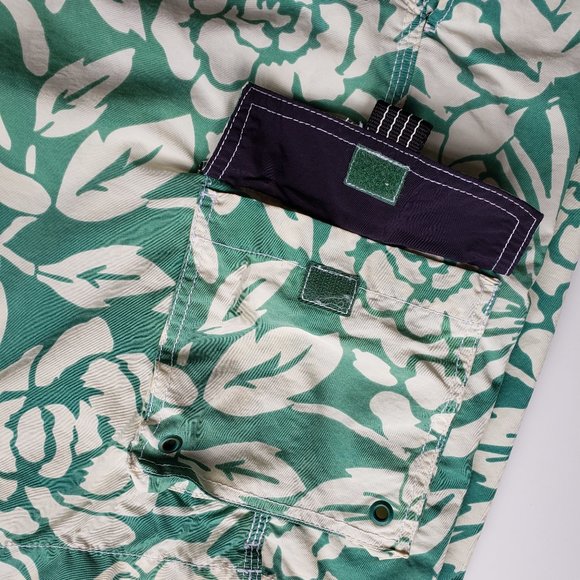 LANDS' END Men's 9" Quick Dry Cargo Swim Trunks with Liner Size L 36-38 - Picture 8 of 10